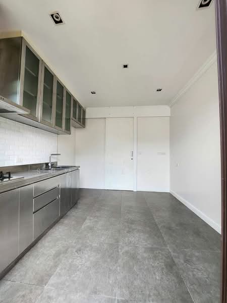 3-BR Townhouse, Bangkok, Khlong Tan Nua, Watthana, Bangkok, 3 Bedrooms, 350 sqm, Townhouse For Rent, by Orapa Sumetheesirisakul, 500275346 - DDproperty.com
