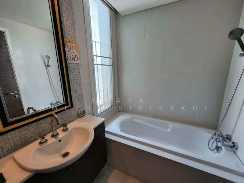 Watermark Chaophraya, Bangkok, Soi Charoennakorn 39-41, Charoennakorn Road, Bang Lam Phu Lang, Khlong San, Bangkok, 2 Bedrooms, 95 sqm, Condo For Rent, by Orapa Sumetheesirisakul, 500275400 - DDproperty.com