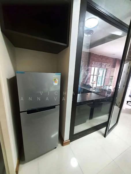 Modern Town, Bangkok, Ekamai Road, Khlong Tan Nua, Watthana, Bangkok, 3 Bedrooms, 380 sqm, Condo For Rent, by Vichai  Annavakulthorn, 500275410 - DDproperty.com