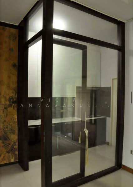 Modern Town, Bangkok, Ekamai Road, Khlong Tan Nua, Watthana, Bangkok, 3 Bedrooms, 380 sqm, Condo For Rent, by Vichai  Annavakulthorn, 500275410 - DDproperty.com