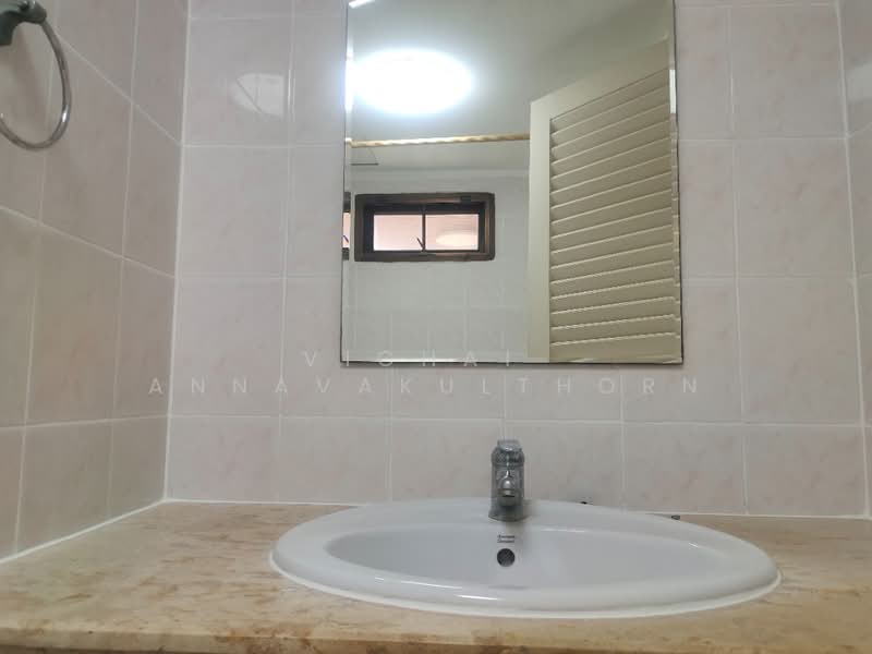 D.H.Grand Tower, Bangkok, Soi Prommit, Khlong Tan Nua, Watthana, Bangkok, 3 Bedrooms, 280 sqm, Apartment For Rent, by Vichai  Annavakulthorn, 500275437 - DDproperty.com