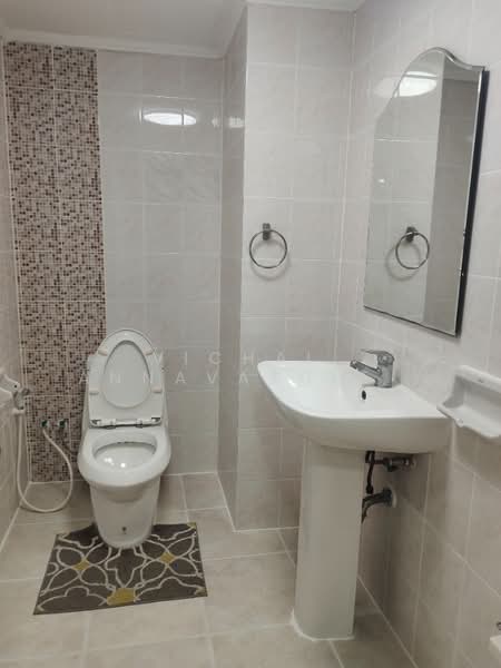 D.H.Grand Tower, Bangkok, Soi Prommit, Khlong Tan Nua, Watthana, Bangkok, 3 Bedrooms, 280 sqm, Apartment For Rent, by Vichai  Annavakulthorn, 500275437 - DDproperty.com