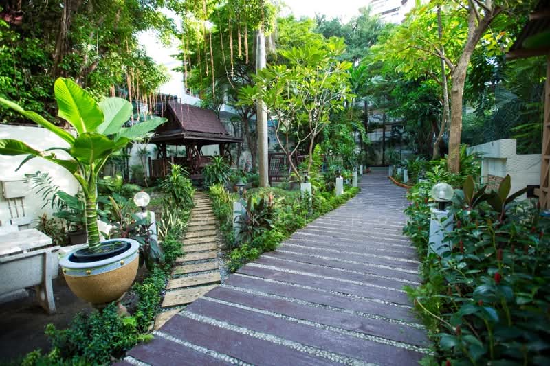 D.H.Grand Tower, Bangkok, Soi Prommit, Khlong Tan Nua, Watthana, Bangkok, 3 Bedrooms, 280 sqm, Apartment For Rent, by Vichai  Annavakulthorn, 500275437 - DDproperty.com