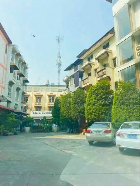 undefined, Bangkok, Sena Nikhom, Chatuchak, Bangkok, 5 Bedrooms, 190 sqm, Townhouse For Rent, by Vichai  Annavakulthorn, 500275470 - DDproperty.com