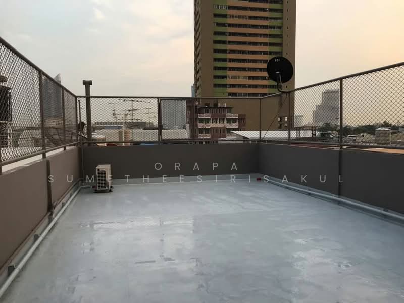 5-BR Townhouse, Bangkok, Khlong San, Khlong San, Bangkok, 5 Bedrooms, 400 sqm, Townhouse For Rent, by Orapa Sumetheesirisakul, 500275495 - DDproperty.com