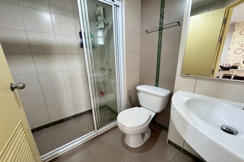 Lumpini Condo Town Ramintra-Navamin, Bangkok, Soi Ramindhra 78, Nawamin Road - Ramintra Road, Ram Inthra, Khan Na Yao, Bangkok, 2 Bedrooms, 50 sqm, Condo For Sale, by คุณปาล์ม, 500275507 - DDproperty.com