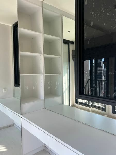 Life Asoke, Bangkok, Asoke-Dindang Road, Bang Kapi, Huai Khwang, Bangkok, 1 Bedroom, 34 sqm, Condo For Rent, by Vichai  Annavakulthorn, 500275512 - DDproperty.com