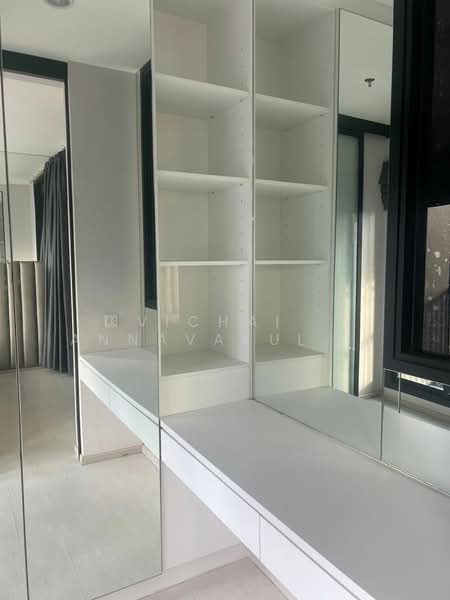 Life Asoke, Bangkok, Asoke-Dindang Road, Bang Kapi, Huai Khwang, Bangkok, 1 Bedroom, 34 sqm, Condo For Rent, by Vichai  Annavakulthorn, 500275512 - DDproperty.com