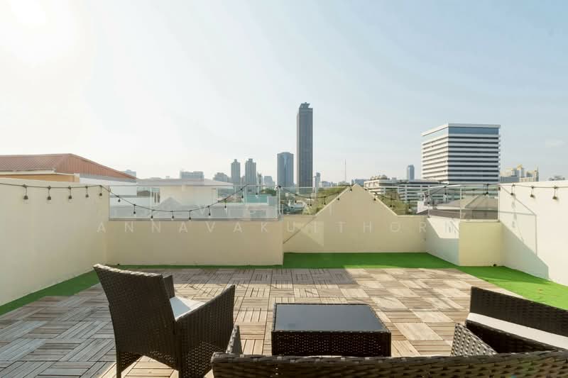 5-BR Townhouse, Bangkok, Khlong Tan Nua, Watthana, Bangkok, 5 Bedrooms, 400 sqm, Townhouse For Rent, by Vichai  Annavakulthorn, 500275536 - DDproperty.com