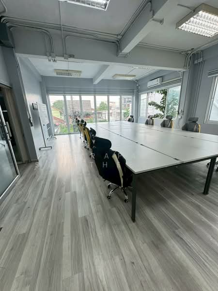 3-BR House, Bangkok, Bang Chak, Phra Khanong, Bangkok, 3 Bedrooms, 360 sqm, Single Detached House For Rent, by Orapa Sumetheesirisakul, 500275580 - DDproperty.com