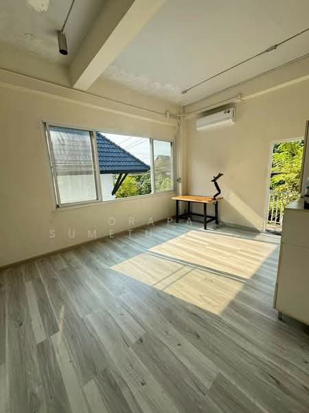 3-BR House, Bangkok, Bang Chak, Phra Khanong, Bangkok, 3 Bedrooms, 360 sqm, Single Detached House For Rent, by Orapa Sumetheesirisakul, 500275580 - DDproperty.com