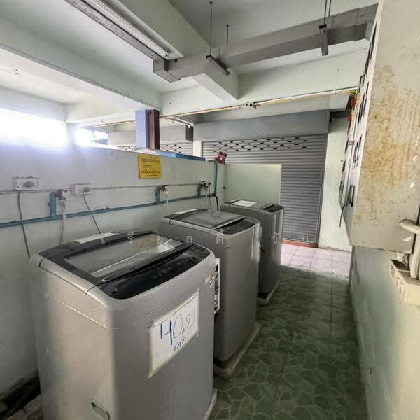 For Sale - ขายหอพัก ผู้เช่าเต็ม ผลตอบแทน10% นนทบุรี ใกล้The mall งามวงศ์วาน ใกล้central แจ้งวัฒนะ, Nonthaburi