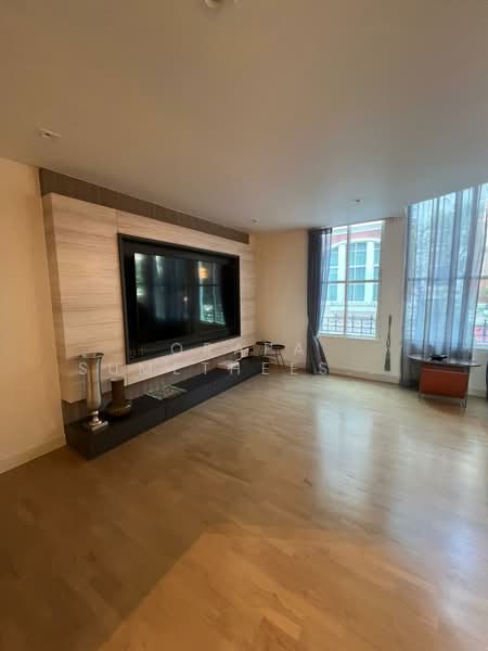 Baan Klang Krung Thonglor : บ้านกลางกรุงทองหล่อ, กรุงเทพ, 55 ซอยสุขุมวิท 55, คลองตันเหนือ, วัฒนา, กรุงเทพ, 330 ตร.ม., ทาวน์เฮ้าส์ ให้เช่า, โดย Orapa Sumetheesirisakul, 500275632 - DDproperty.com