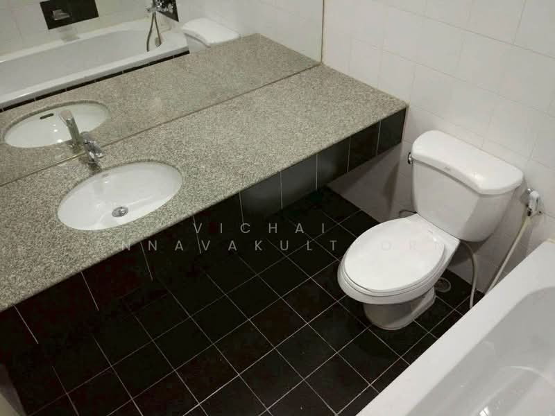 4-BR Townhouse, Bangkok, Samsen Nok, Huai Khwang, Bangkok, 4 Bedrooms, 350 sqm, Townhouse For Rent, by Vichai  Annavakulthorn, 500275638 - DDproperty.com