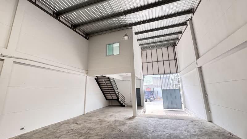 ประกาศให้เช่าโกดัง | Warehouse for Rent (Pattaya, Chonburi), Chon Buri (Pattaya), Nong Pla Lai, Bang Lamung (Pattaya), Chon Buri (Pattaya), , 300 sqm, Warehouse/Factory For Rent, by Pornpun Promlert, 500275670 - DDproperty.com