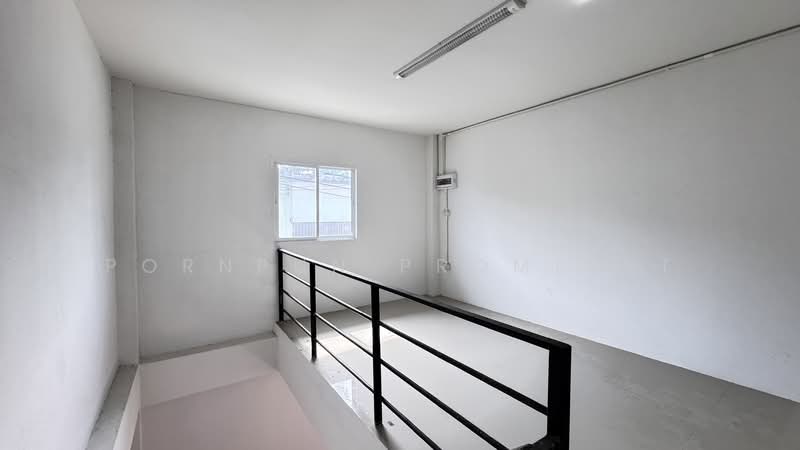 ประกาศให้เช่าโกดัง | Warehouse for Rent (Pattaya, Chonburi), Chon Buri (Pattaya), Nong Pla Lai, Bang Lamung (Pattaya), Chon Buri (Pattaya), , 300 sqm, Warehouse/Factory For Rent, by Pornpun Promlert, 500275670 - DDproperty.com