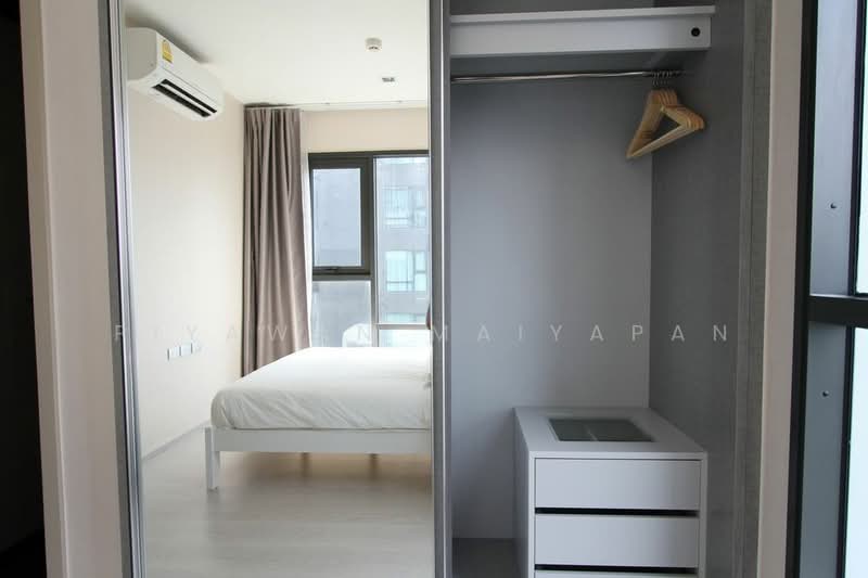 Rhythm Sukhumvit 36-38, Bangkok, 55 Soi Sukhumvit 36, Sukhumvit Road, Phra Kanong, Khlong Toei, Bangkok, 2 Bedrooms, 54 sqm, Condo For Rent, by Piyawan Maiyapan, 500275694 - DDproperty.com