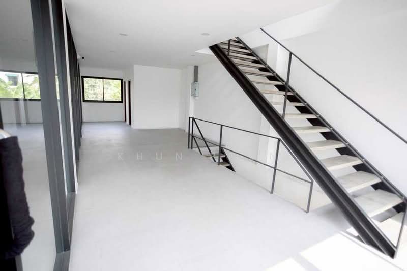 For Rent: Warehouse + Office just 200 meters from the main road, Bangna–Trad Soi 13 (SPSSR194), Bangkok, ซอย บางนา-ตราด 13, Bang Na Nuea, Bang Na, Bangkok, , 288 sqm, Warehouse/Factory For Rent, by Khun Poon, 500275697 - DDproperty.com