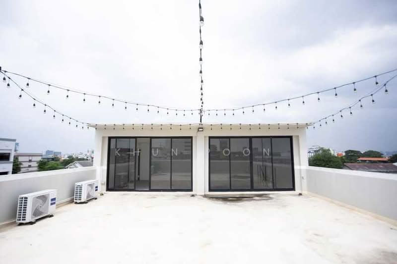 For Rent: Warehouse + Office just 200 meters from the main road, Bangna–Trad Soi 13 (SPSSR194), Bangkok, ซอย บางนา-ตราด 13, Bang Na Nuea, Bang Na, Bangkok, , 288 sqm, Warehouse/Factory For Rent, by Khun Poon, 500275697 - DDproperty.com