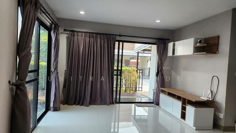 We 2 On Nut-Rama 9, Bangkok, On Nut Road, Prawet, Prawet, Bangkok, 3 Bedrooms, 210 sqm, Single Detached House For Sale, by Sunitra Sachdev, 500275704 - DDproperty.com