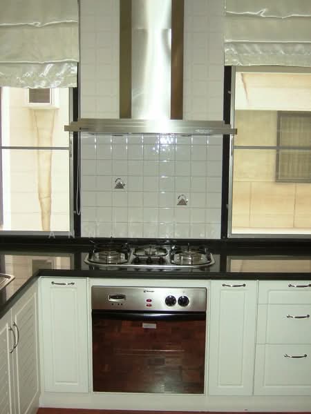 White Mansion, Bangkok, Soi Sukhumvit 24, Khong Tan, Khlong Toei, Bangkok, 2 Bedrooms, 120 sqm, Apartment For Rent, by Vichai  Annavakulthorn, 500275725 - DDproperty.com