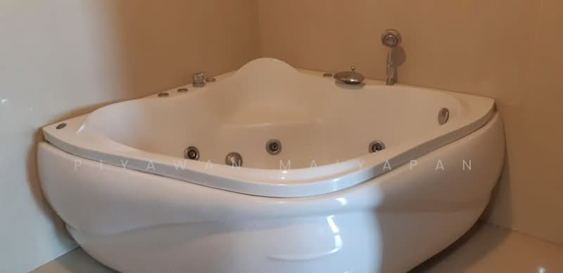 Baan Sathorn Chao Phraya, Bangkok, 931 Charoen Nakhon 15 A Alley, Khlong Ton Sai, Khlong San, Bangkok, 1 Bedroom, 61 sqm, Condo For Rent, by Piyawan Maiyapan, 500275764 - DDproperty.com