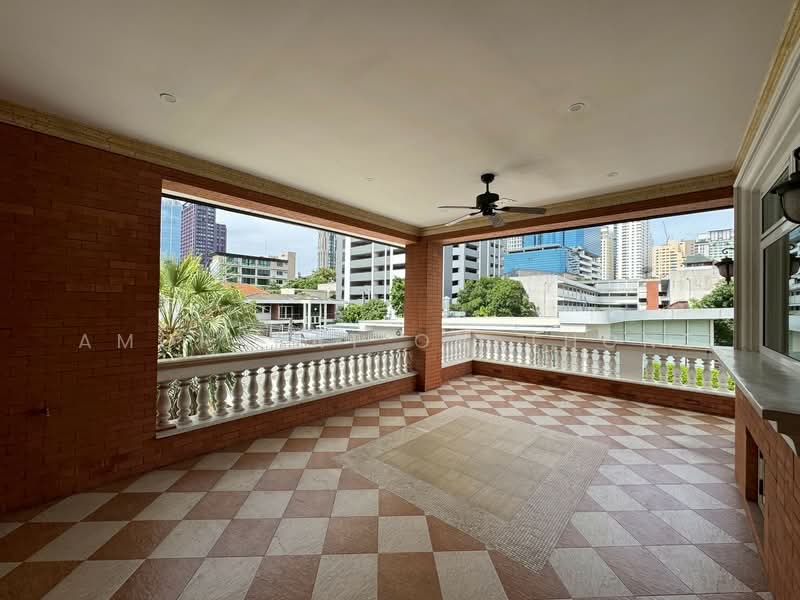 House, Bangkok, Khlong Tan Nua, Watthana, Bangkok, 3 Bedrooms, 450 sqm, Single Detached House For Rent, by Amornrat On-Thong, 500275813 - DDproperty.com