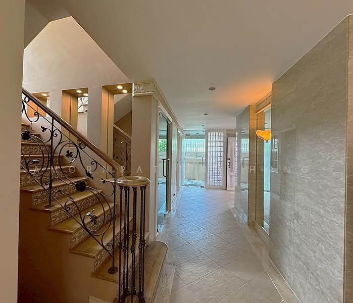 House, Bangkok, Khlong Tan Nua, Watthana, Bangkok, 3 Bedrooms, 450 sqm, Single Detached House For Rent, by Amornrat On-Thong, 500275813 - DDproperty.com