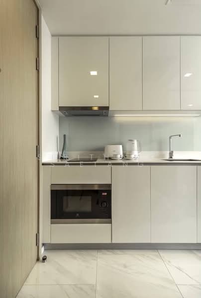 Hyde Sukhumvit 11, Bangkok, 11 Soi Sukhumvit 11, Khlongtoei Nua, Watthana, Bangkok, 1 Bedroom, 32 sqm, Condo For Sale, by Sirithong Saetang, 500275815 - DDproperty.com