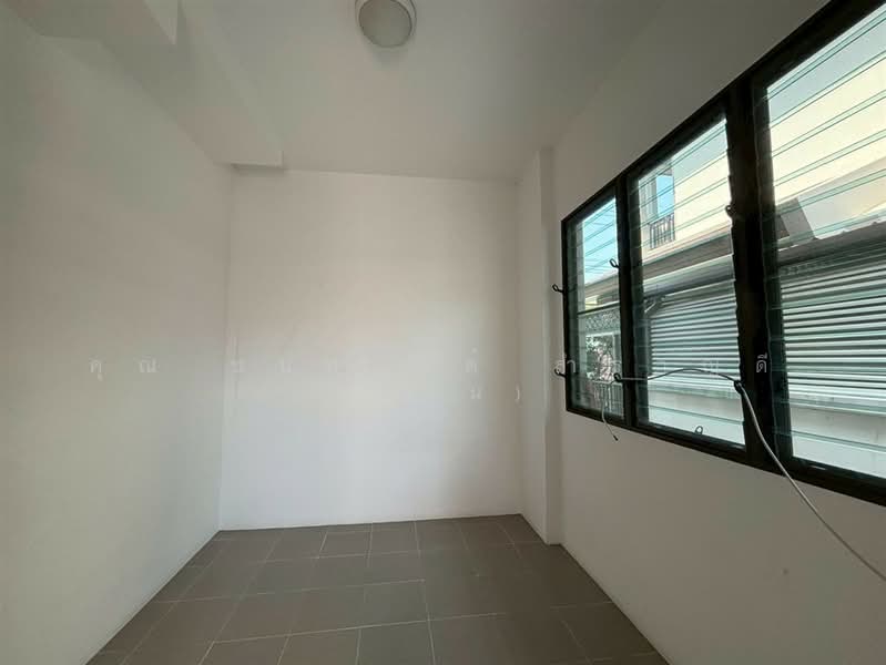 Mantana Lake Watcharapol, Bangkok, Sukhaphiban 5 Road, O-Ngoen, Sai Mai, Bangkok, 4 Bedrooms, 276 sqm, Single Detached House For Sale, by คุณ ชนกานต์ สำราญดี (กาน), 500275819 - DDproperty.com