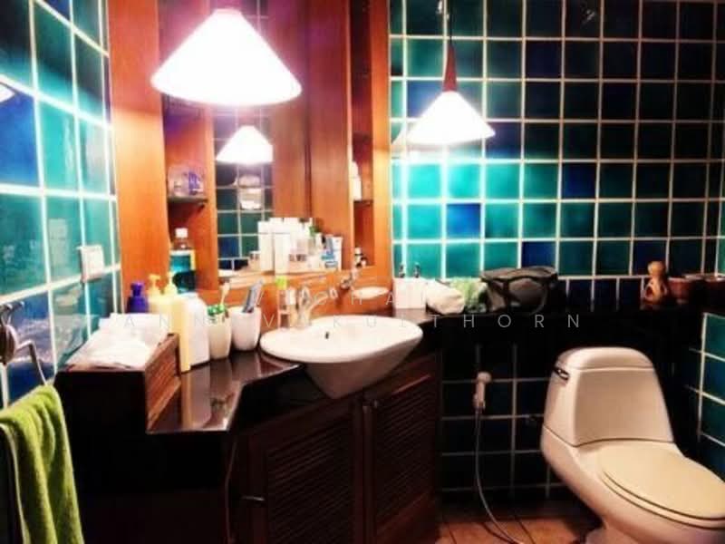 4-BR House, Bangkok, Phra Kanong Nua, Watthana, Bangkok, 4 Bedrooms, 400 sqm, Single Detached House For Rent, by Vichai  Annavakulthorn, 500275822 - DDproperty.com