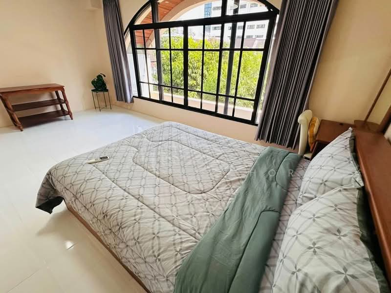 Moo Baan Chicha Castle, Bangkok, Sukhumvit 31, Khlongtoei Nua, Watthana, Bangkok, 4 Bedrooms, 350 sqm, Single Detached House For Rent, by Vichai  Annavakulthorn, 500275882 - DDproperty.com