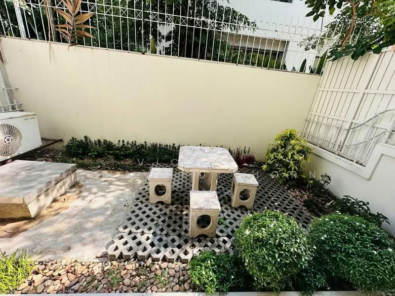 Moo Baan Chicha Castle, Bangkok, Sukhumvit 31, Khlongtoei Nua, Watthana, Bangkok, 4 Bedrooms, 350 sqm, Single Detached House For Rent, by Vichai  Annavakulthorn, 500275882 - DDproperty.com