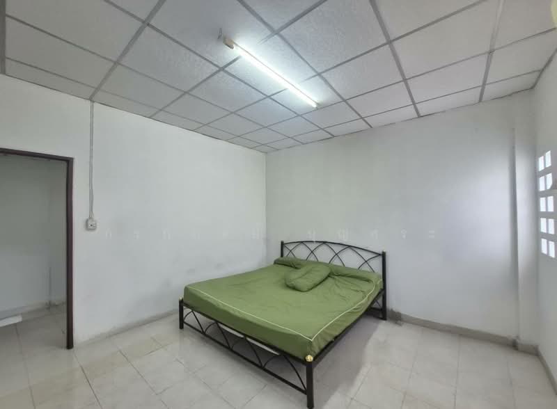 Suksan 9 Village : หมู่บ้านสุขสันต์ 9 เพชรเกษม 110, Bangkok, เพชรเกษม 110, Nong Kang Plu, Nong Khaem, Bangkok, 2 Bedrooms, 110 sqm, Townhouse For Sale, by กรกฤตย์ บุญสระ, 500275886 - DDproperty.com