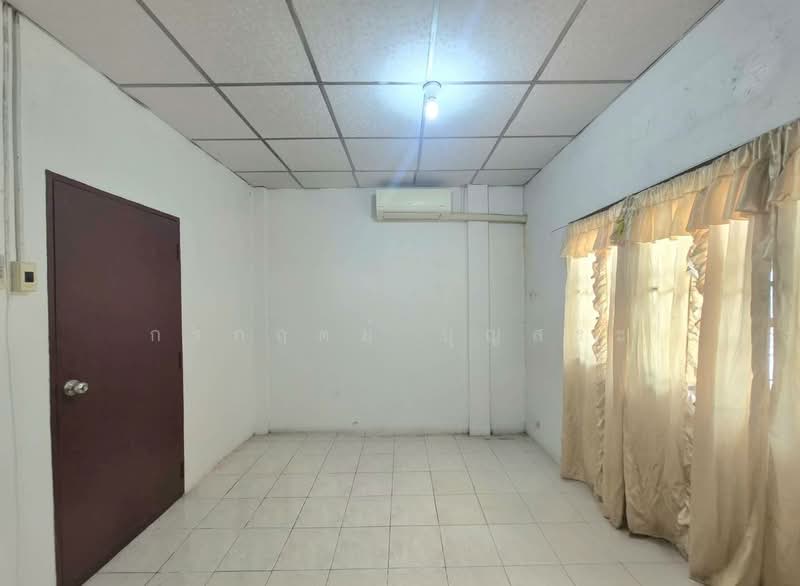 Suksan 9 Village : หมู่บ้านสุขสันต์ 9 เพชรเกษม 110, Bangkok, เพชรเกษม 110, Nong Kang Plu, Nong Khaem, Bangkok, 2 Bedrooms, 110 sqm, Townhouse For Sale, by กรกฤตย์ บุญสระ, 500275886 - DDproperty.com