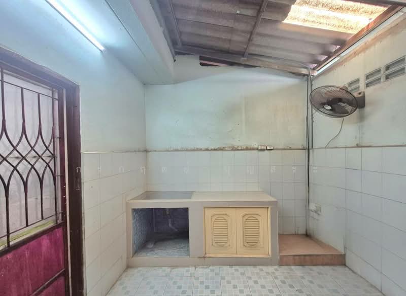 Suksan 9 Village : หมู่บ้านสุขสันต์ 9 เพชรเกษม 110, Bangkok, เพชรเกษม 110, Nong Kang Plu, Nong Khaem, Bangkok, 2 Bedrooms, 110 sqm, Townhouse For Sale, by กรกฤตย์ บุญสระ, 500275886 - DDproperty.com