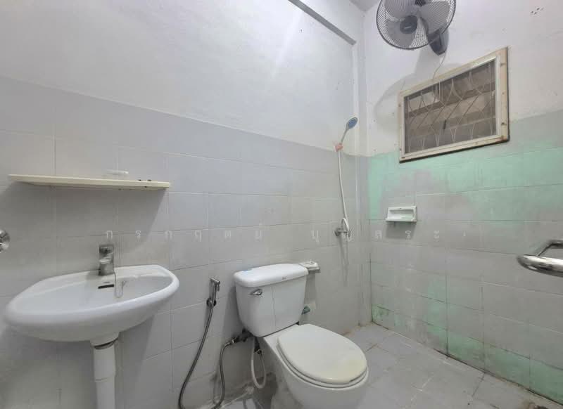 Suksan 9 Village : หมู่บ้านสุขสันต์ 9 เพชรเกษม 110, Bangkok, เพชรเกษม 110, Nong Kang Plu, Nong Khaem, Bangkok, 2 Bedrooms, 110 sqm, Townhouse For Sale, by กรกฤตย์ บุญสระ, 500275886 - DDproperty.com