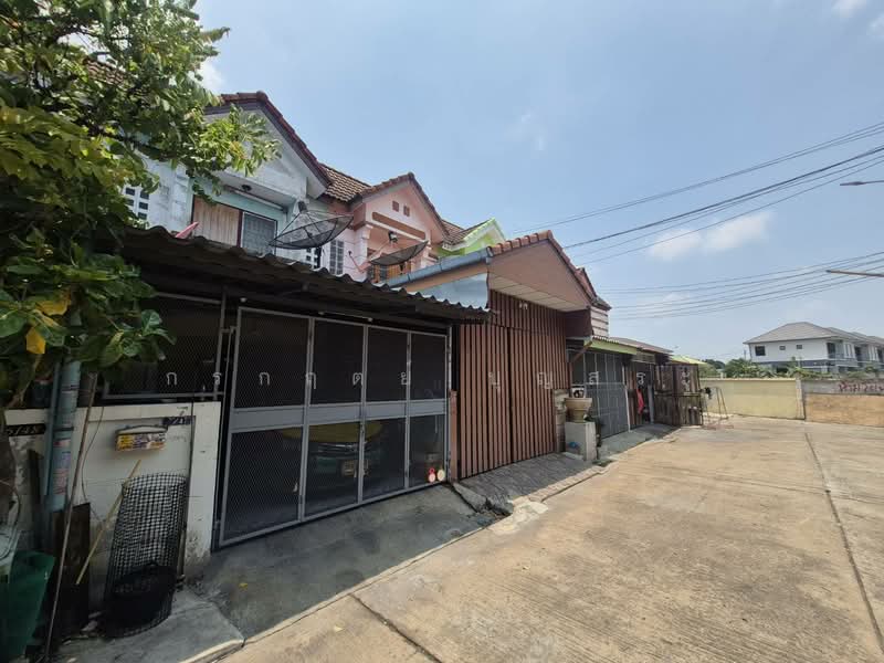 Suksan 9 Village : หมู่บ้านสุขสันต์ 9 เพชรเกษม 110, กรุงเทพ, เพชรเกษม 110, หนองค้างพลู, หนองแขม, กรุงเทพ, 110 ตร.ม., ทาวน์เฮ้าส์ ขาย, โดย กรกฤตย์ บุญสระ, 500275886 - DDproperty.com