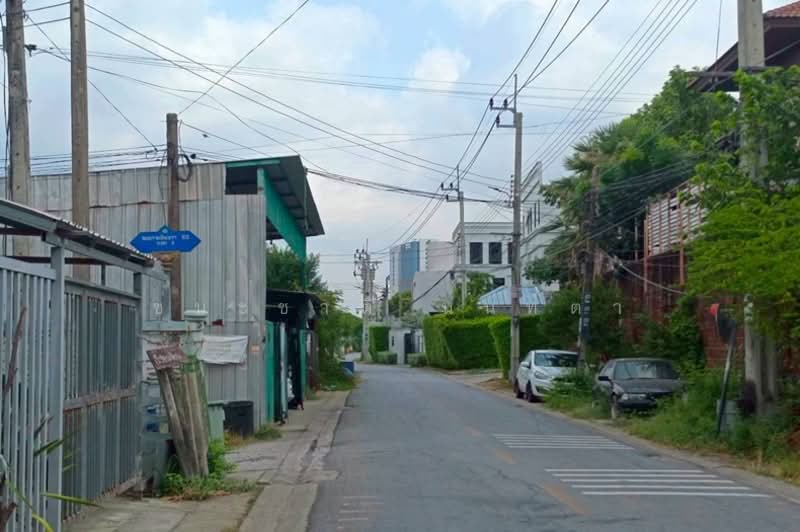 ที่ดินถมแล้ว เนื้อที่ 200 ตร.ว. ซอยรามอินทรา 62 แยก 2 ถนนรามอินทรา แขวงรามอินทรา เขตคันนายาว, กรุงเทพ, รามอินทรา, คันนายาว, กรุงเทพ, 800 ตร.ม., ที่ดิน ขาย, โดย ชนะชาติ นนท์ตา, 500275897 - DDproperty.com