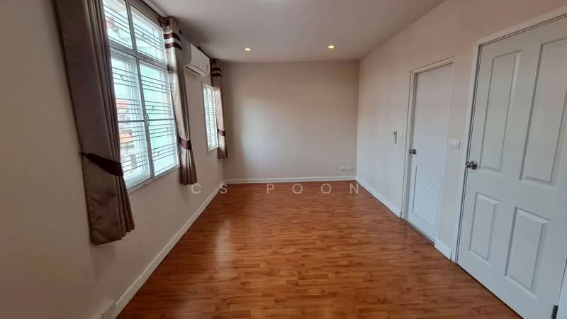 The Connect Donmuang-Viphavadi, Bangkok, Liap Khoo Nai Kim Sai 1 Road, Si Khan, Don Mueang, Bangkok, 5 Bedrooms, 170 sqm, Townhouse For Sale, by CS Poon, 500275942 - DDproperty.com