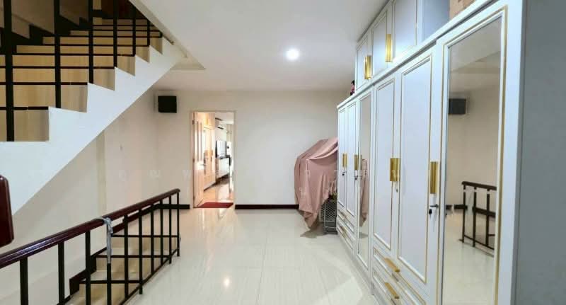 อาคารพาณิชย์ 5 ชั้น ซอยเจริญนคร ธนบุรี ตกแต่งครบ พร้อมอยู่, Bangkok, เจริญนคร, Dao Khanong, Thon Buri, Bangkok, , 300 sqm, Shophouse For Sale, by คุณพลอยวาลินน์ (วาลินน์), 500275987 - DDproperty.com