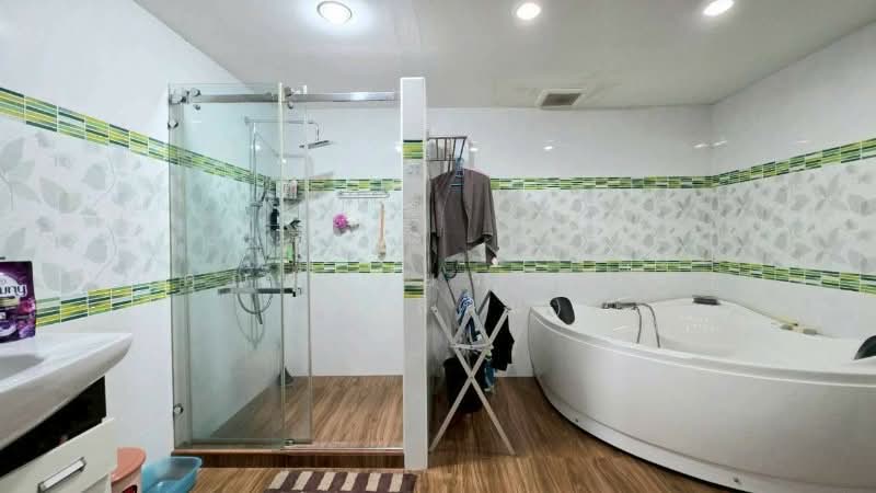 อาคารพาณิชย์ 5 ชั้น ซอยเจริญนคร ธนบุรี ตกแต่งครบ พร้อมอยู่, Bangkok, เจริญนคร, Dao Khanong, Thon Buri, Bangkok, , 300 sqm, Shophouse For Sale, by คุณพลอยวาลินน์ (วาลินน์), 500275987 - DDproperty.com