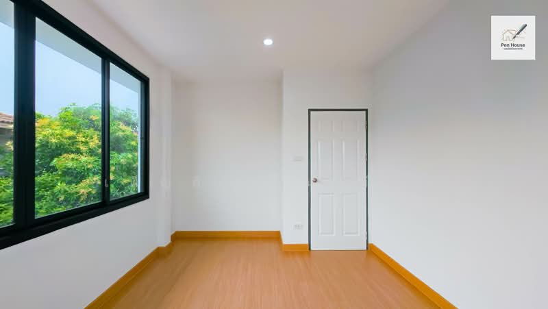 หมู่บ้านรื่นฤดี 5, Bangkok, Min Buri, Min Buri, Bangkok, 4 Bedrooms, 32 sqm, Townhouse For Sale, by เพ็ญศิริ ตุ้มเทียน, 500275988 - DDproperty.com