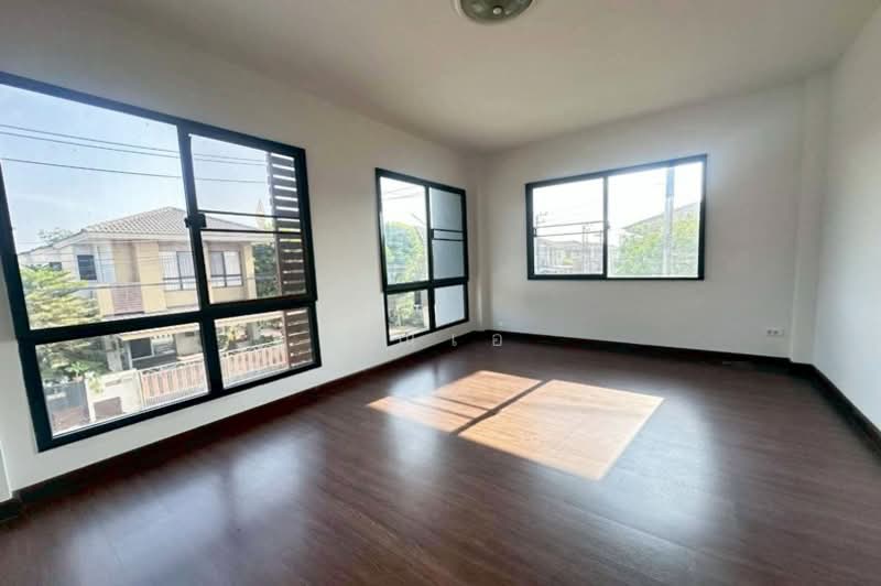 Warabodin Wongwaen-Lamlukka, Pathum Thani, Lamlukka Road, Lat Sawai, Lam Luk Ka, Pathum Thani, 3 Bedrooms, 150 sqm, Single Detached House For Sale, by คุณเอ๋, 500275999 - DDproperty.com