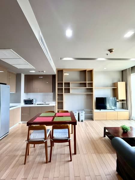 Siri At Sukhumvit, Bangkok, 902 Sukhumvit Road, Phra Kanong, Khlong Toei, Bangkok, 2 Bedrooms, 70 sqm, Condo For Rent, by Khun Toey เตย, 500276045 - DDproperty.com