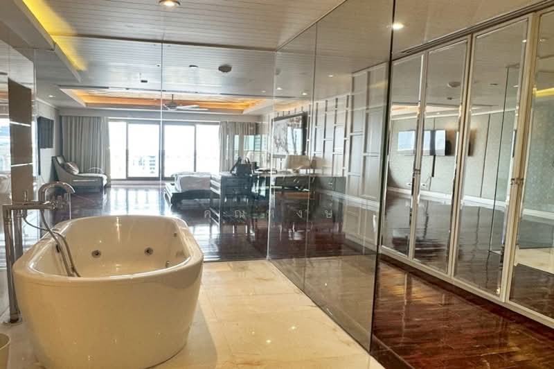 State Tower, Bangkok, 1055 Silom Road, Silom, Bang Rak, Bangkok, 2 Bedrooms, 239 sqm, Condo For Sale, by คุณหงษ์, 500276064 - DDproperty.com