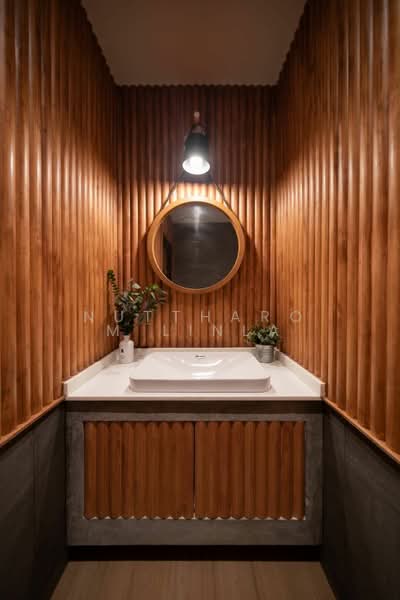 3-BR Townhouse, Bangkok, Khlong Tan Nua, Watthana, Bangkok, 3 Bedrooms, 250 sqm, Townhouse For Sale, by Nuttharom Linla, 500276067 - DDproperty.com