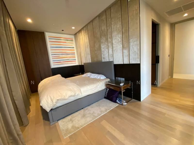 Vittorio 39, Bangkok, 8 Sukhumvit, Khlong Tan Nua, Watthana, Bangkok, 2 Bedrooms, 136 sqm, Condo For Sale, by Nuttharom Linla, 500276072 - DDproperty.com
