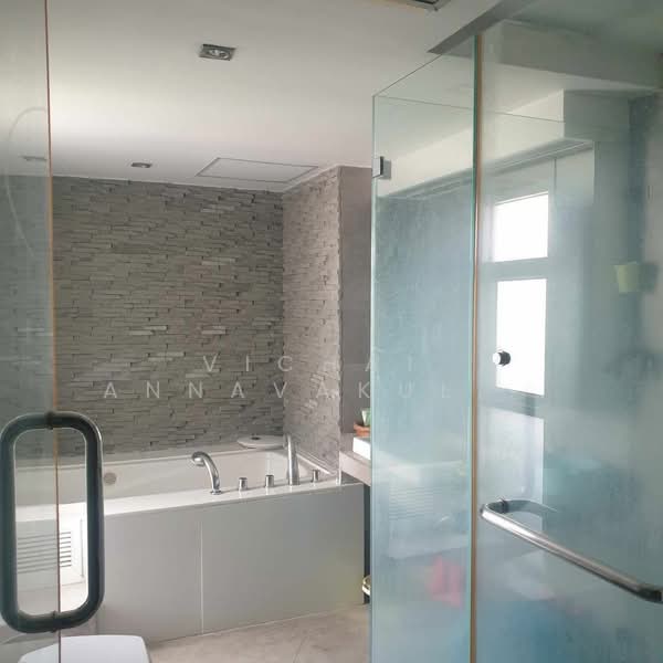 Regent on The Park 2, Bangkok, Sukhumvit 61, Khlong Tan Nua, Watthana, Bangkok, 4 Bedrooms, 265 sqm, Condo For Rent, by Vichai  Annavakulthorn, 500276082 - DDproperty.com