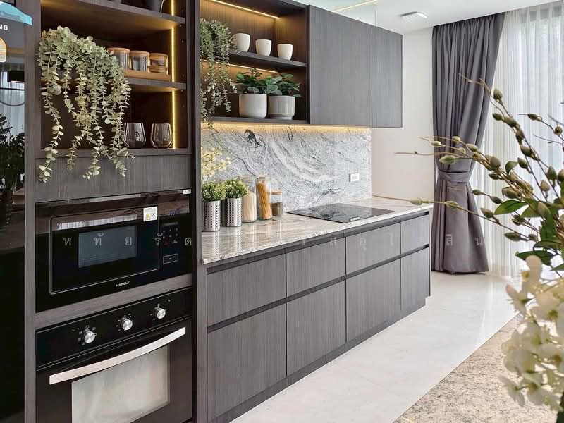 ให้เช่า - บ้านพูลวิลล่า 2 ชั้น Modern & Contemporary, เชียงใหม่